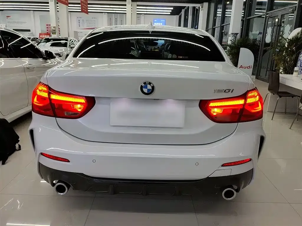 BMW 1 Series 2022 из CN, фото 9