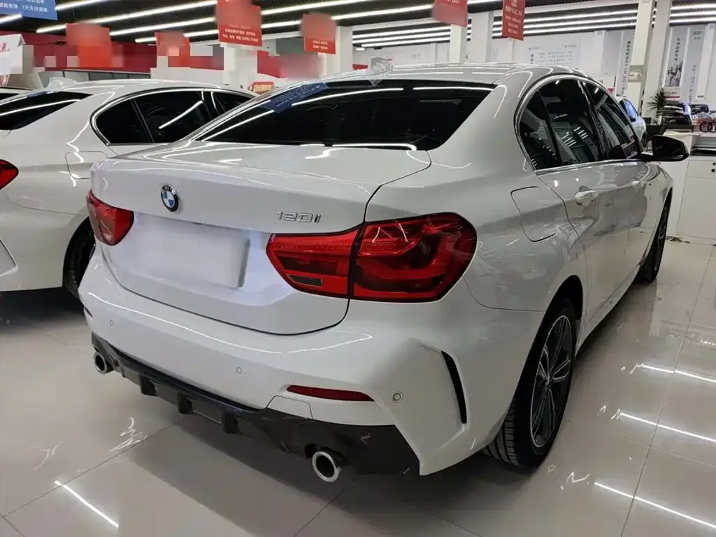 BMW 1 Series 2022 из CN, фото 5