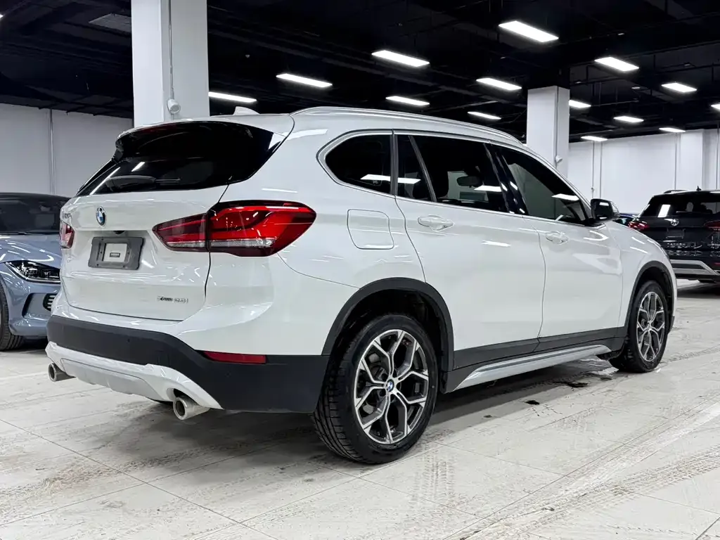 BMW X1 — фото 3
