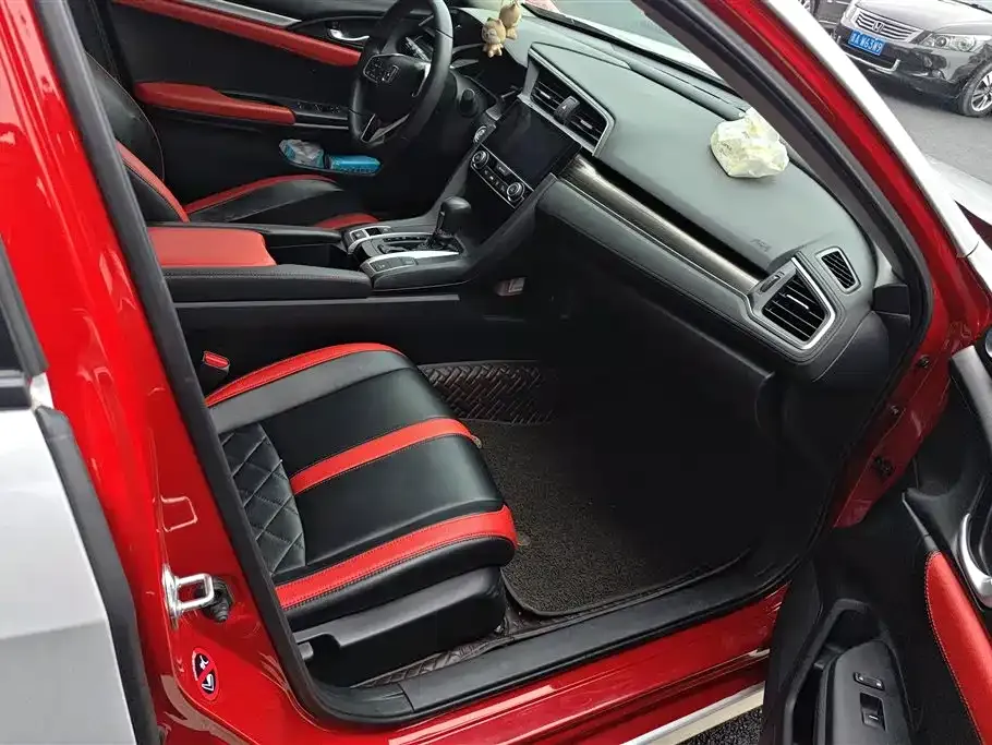 Honda Civic 2021 из CN, фото 5