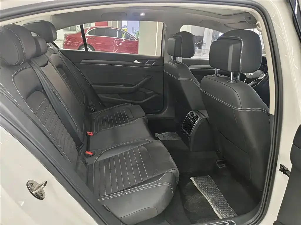 Volkswagen Magotan 2021 из CN, фото 2