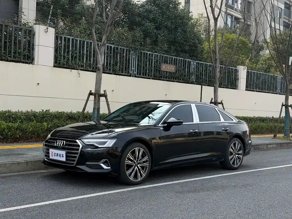 Audi A6L 2024 из CN, фото 1