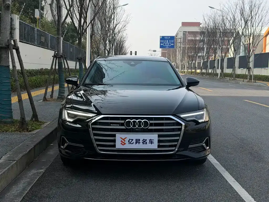 Audi A6L 2024 из CN, фото 6