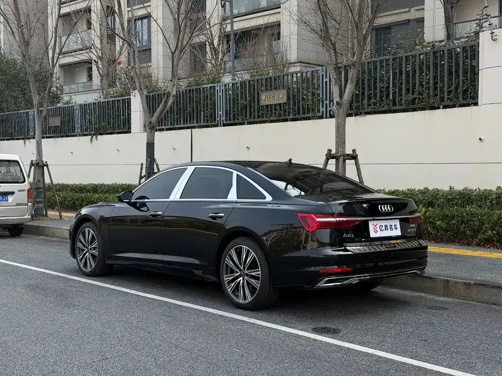 Audi A6L 2024 из CN, фото 7