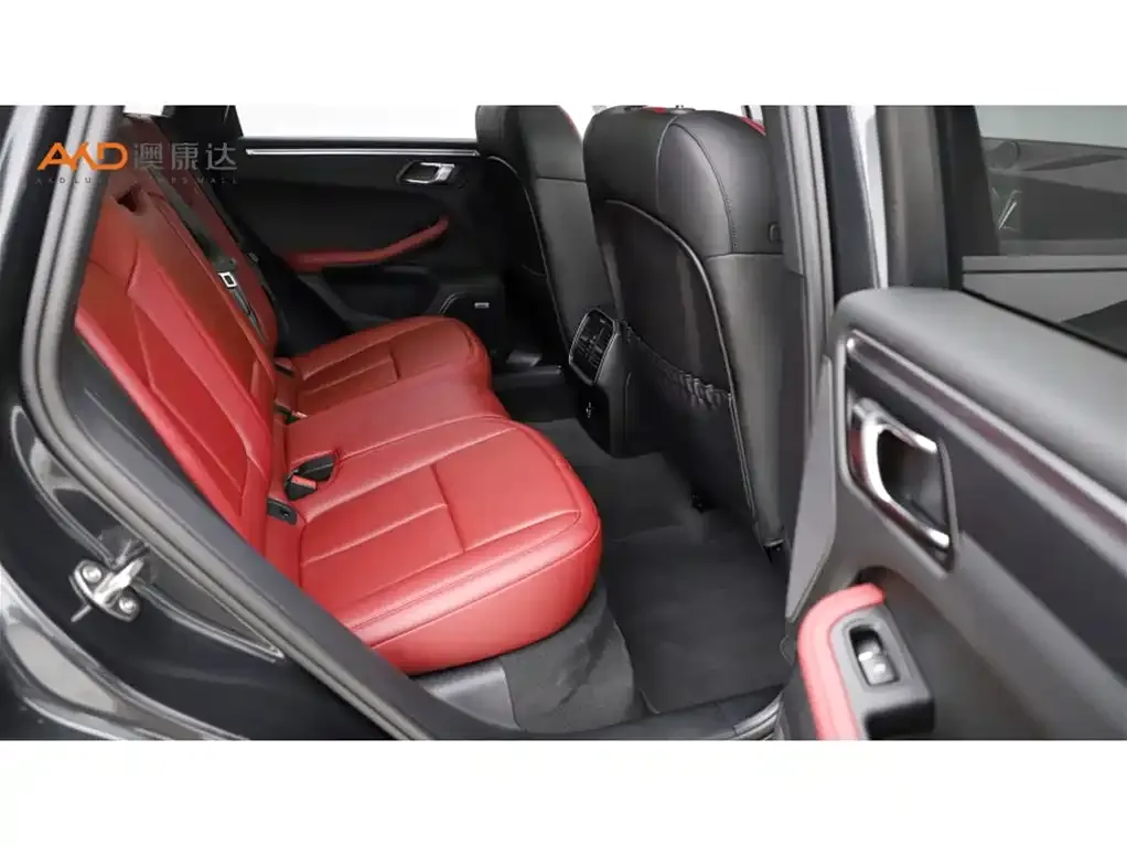 Porsche Macan 2023 из CN, фото 4
