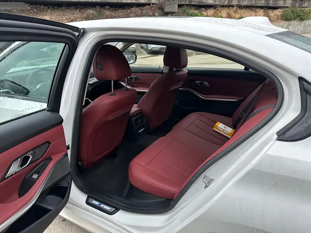 BMW 3 Series 2025 из CN, фото 7