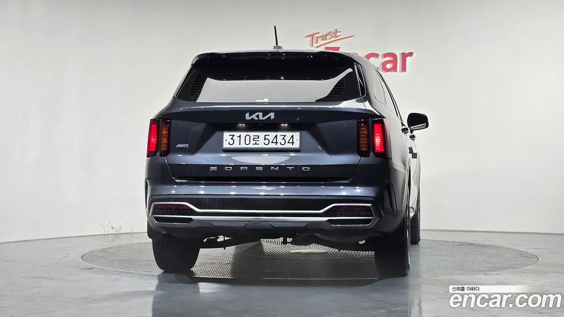 Kia Sorento — фото 6