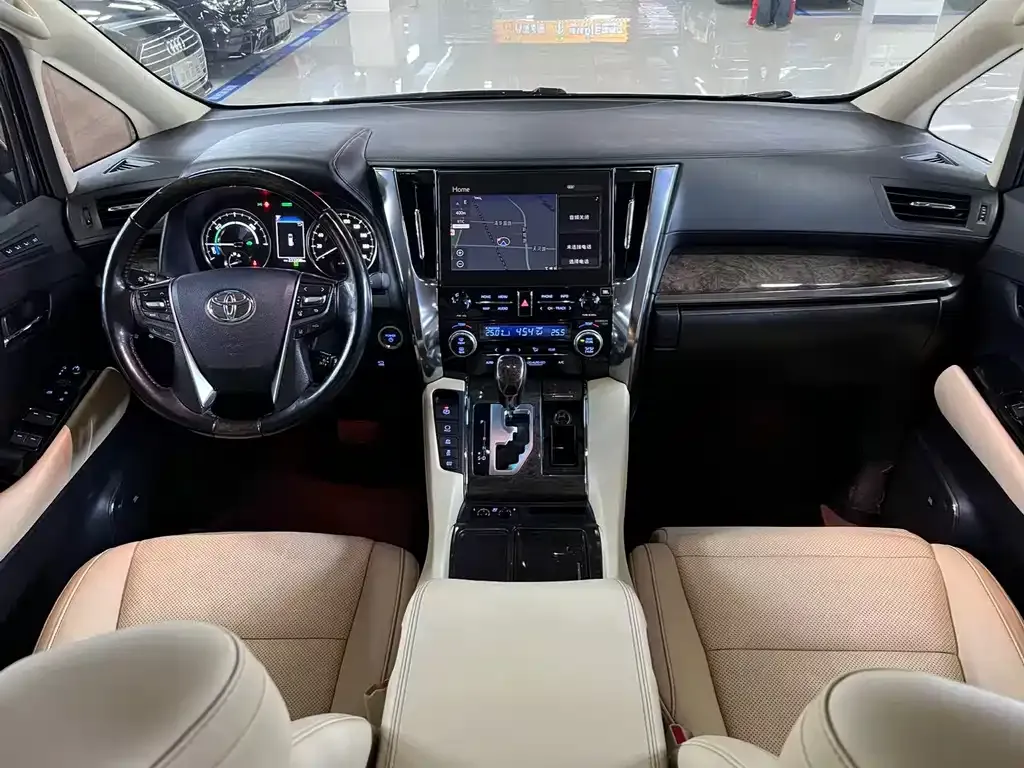 Toyota Alphard 2022 из CN, фото 2
