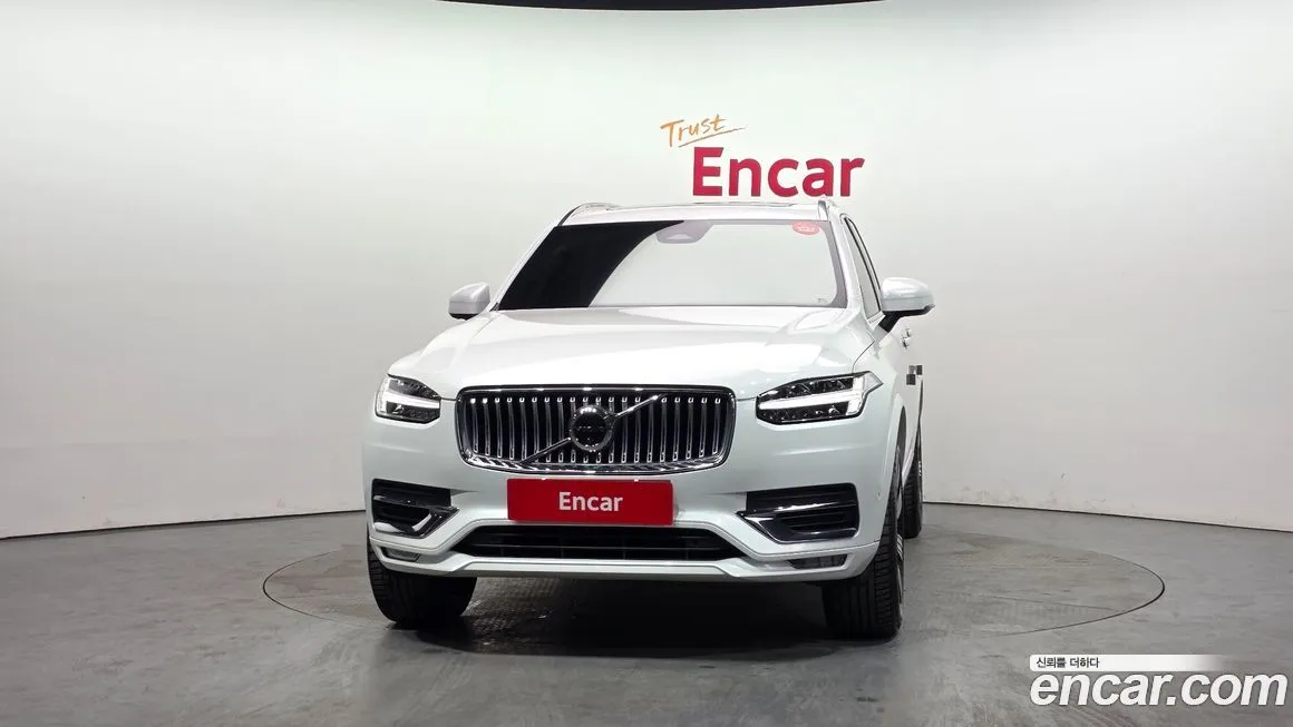 Volvo XC90 2023 из KR, фото 2