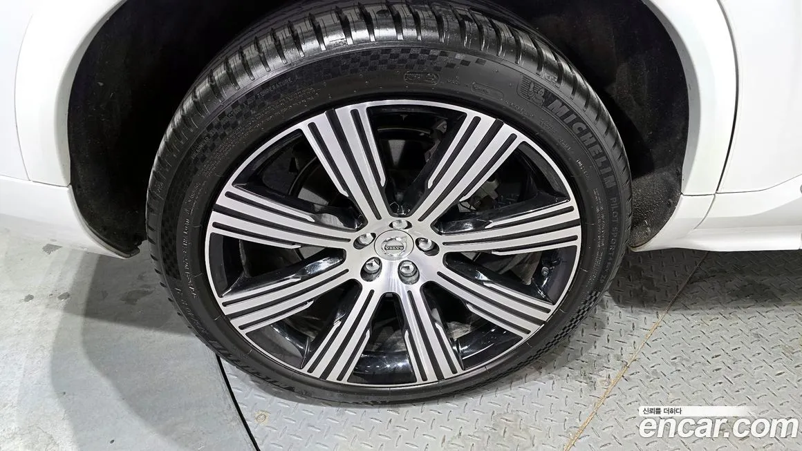 Volvo XC90 2023 из KR, фото 7
