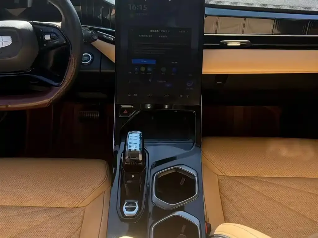 Geely Boyue L 2023 из CN, фото 3