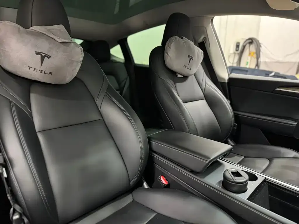 Tesla Model Y 2023 из CN, фото 4