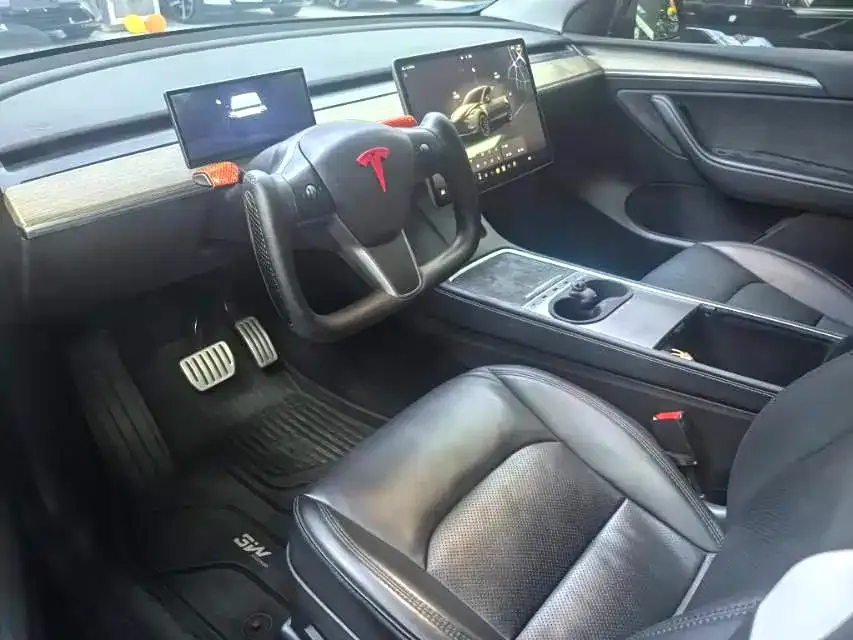 Tesla Model Y — фото 2