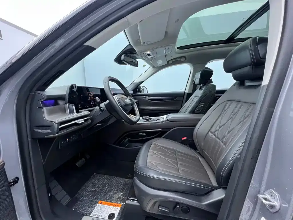 Ford Edge — фото 10