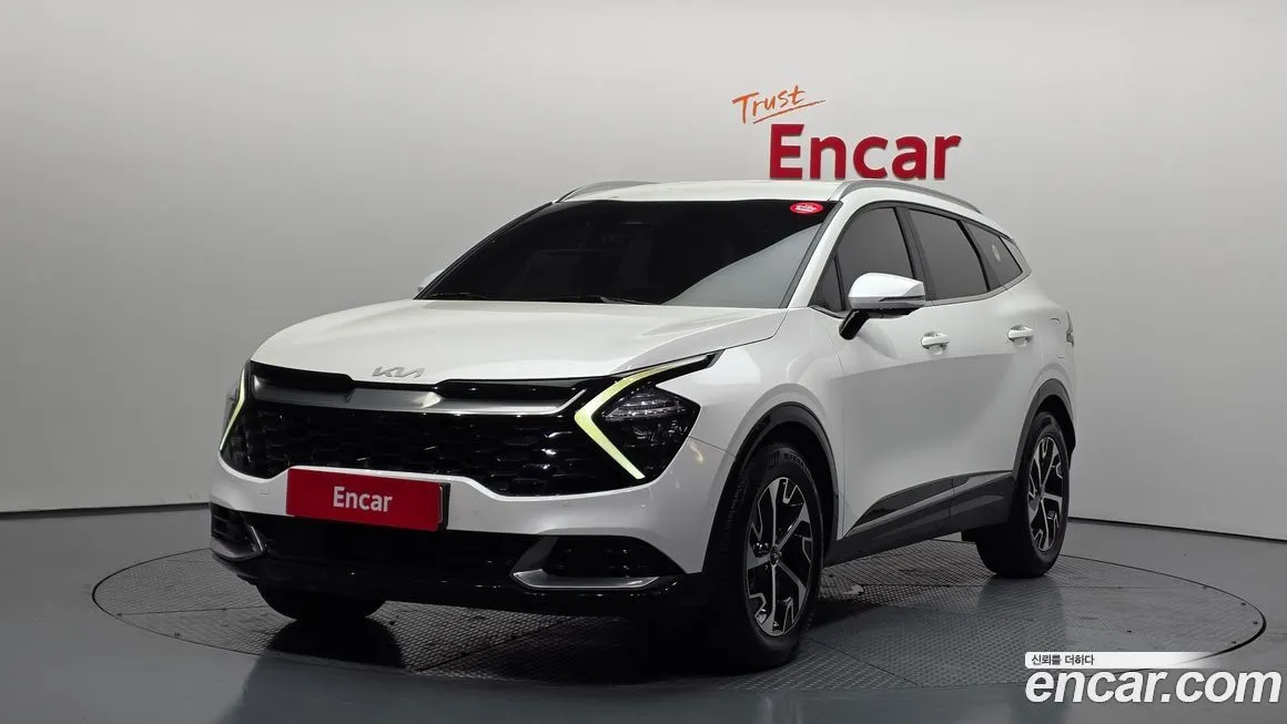 Kia Sportage — фото 1