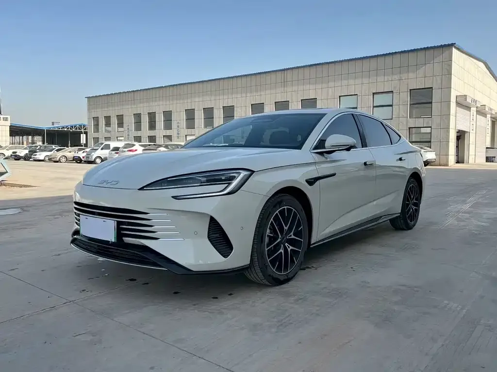 BYD Seal 07 DM-i 2026 из CN, фото 1