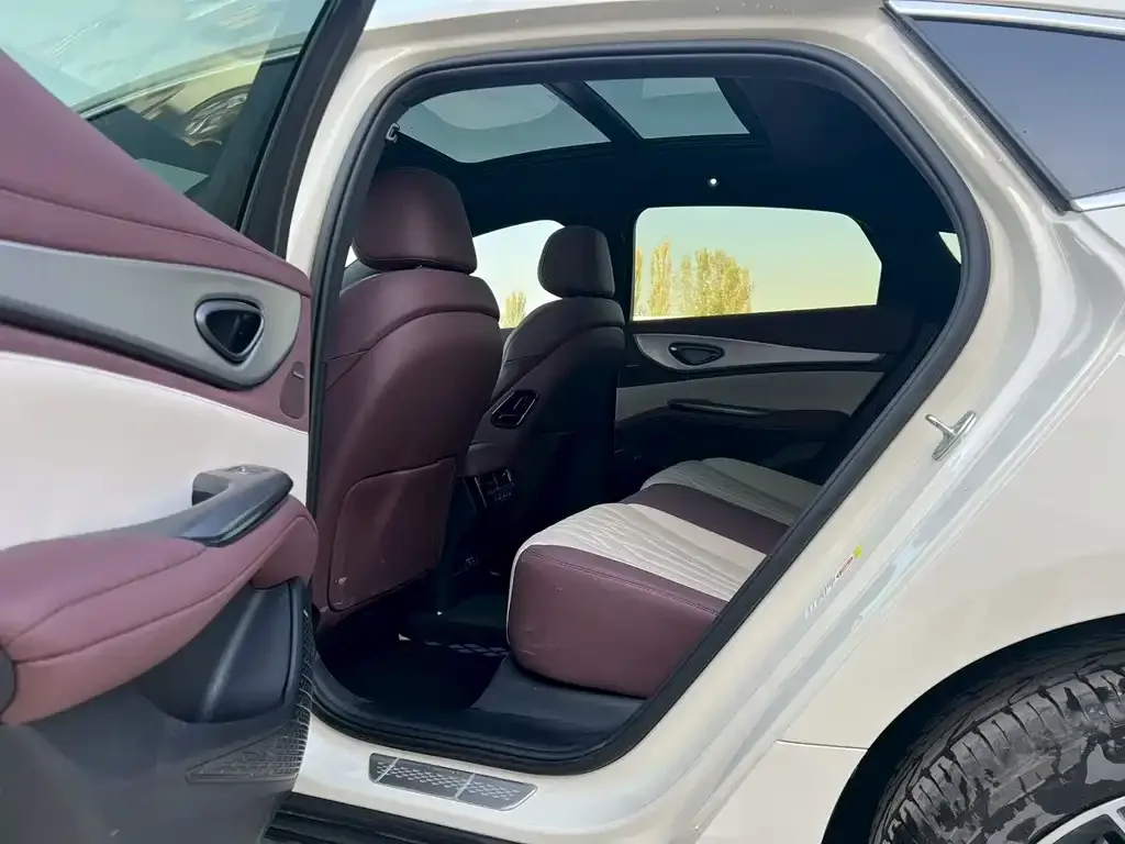 BYD Seal 07 DM-i 2026 из CN, фото 7