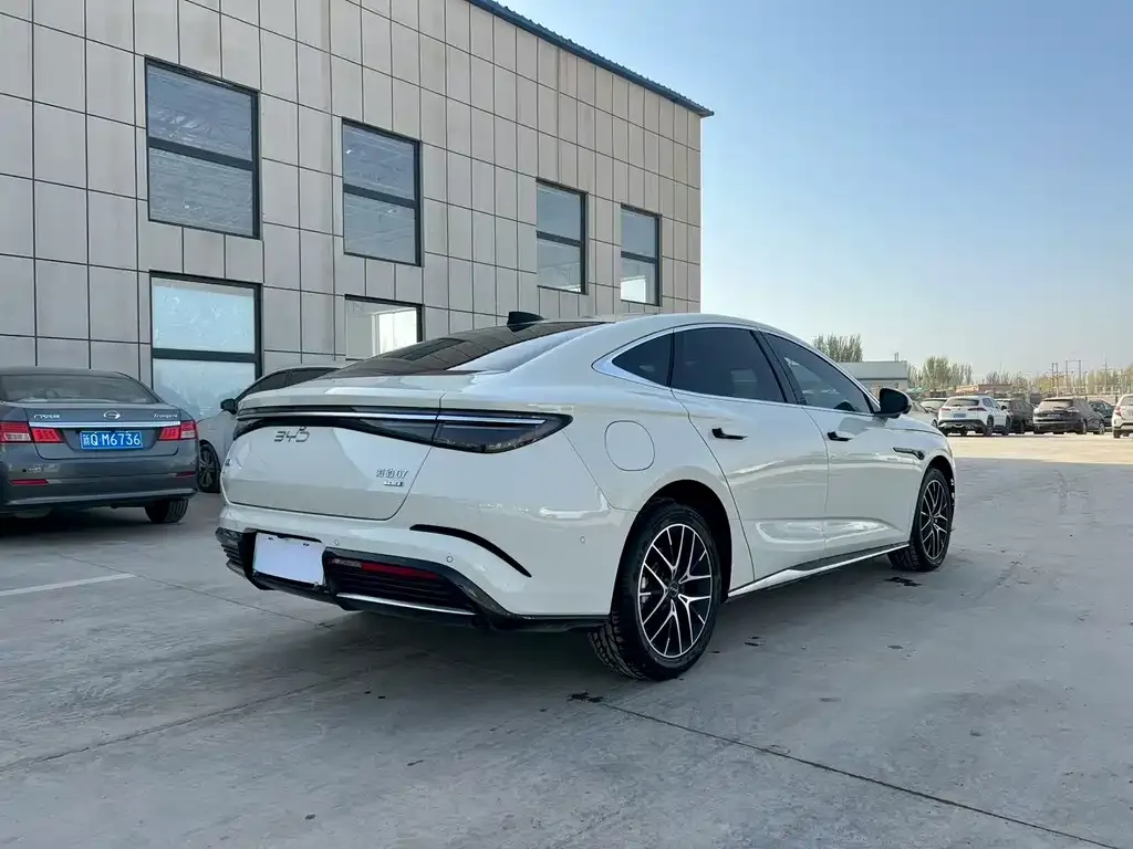 BYD Seal 07 DM-i 2026 из CN, фото 9