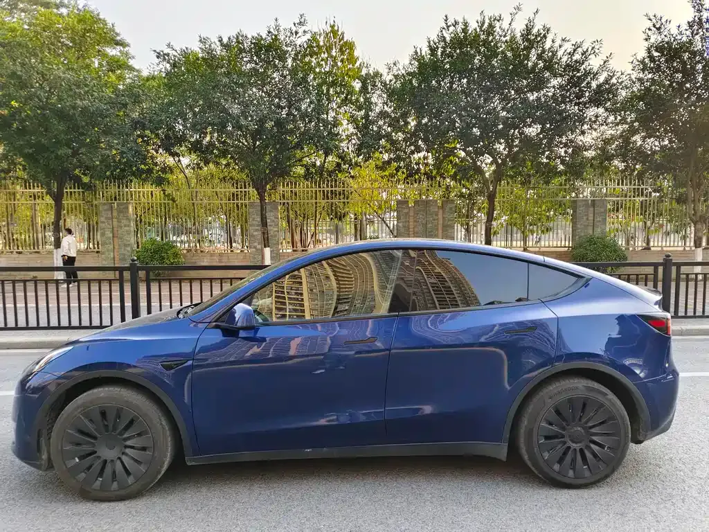 Tesla Model Y 2022 из CN, фото 10