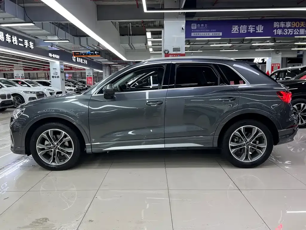 Audi Q3 2023 из CN, фото 10