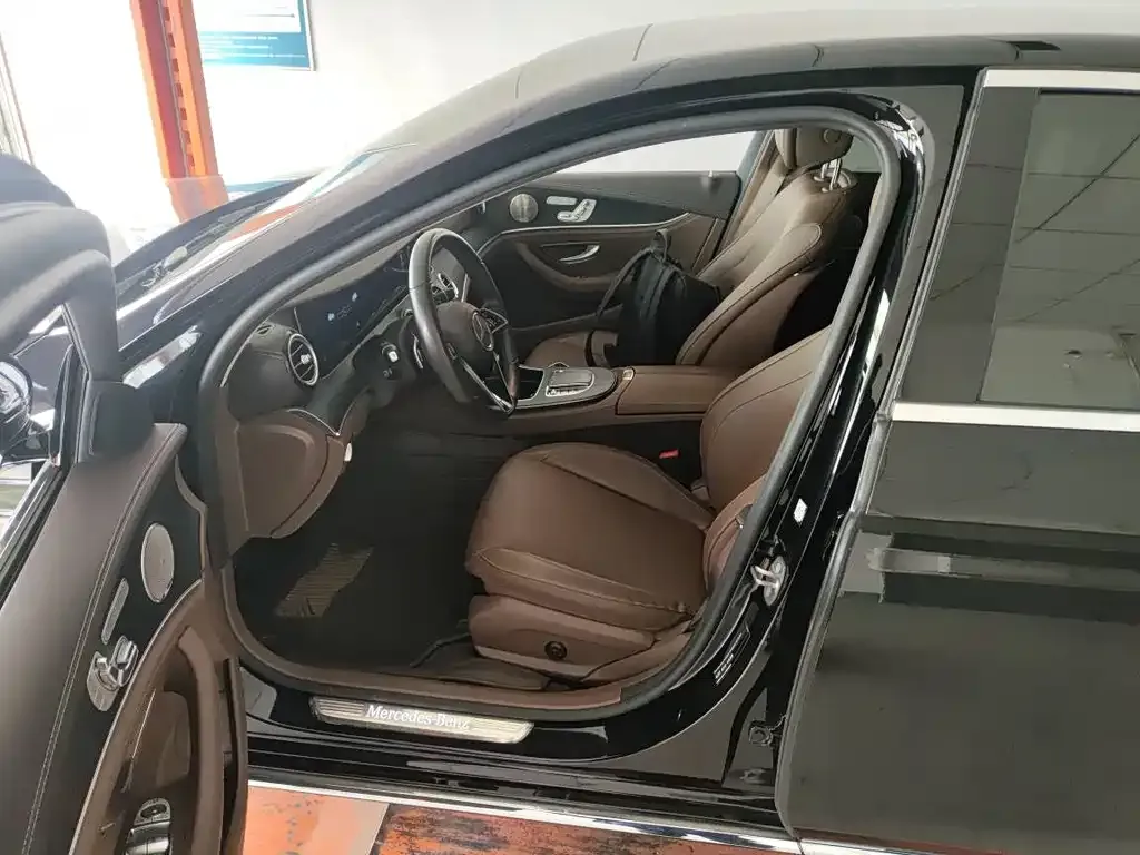 Mercedes-Benz E-Class 2022 из CN, фото 6