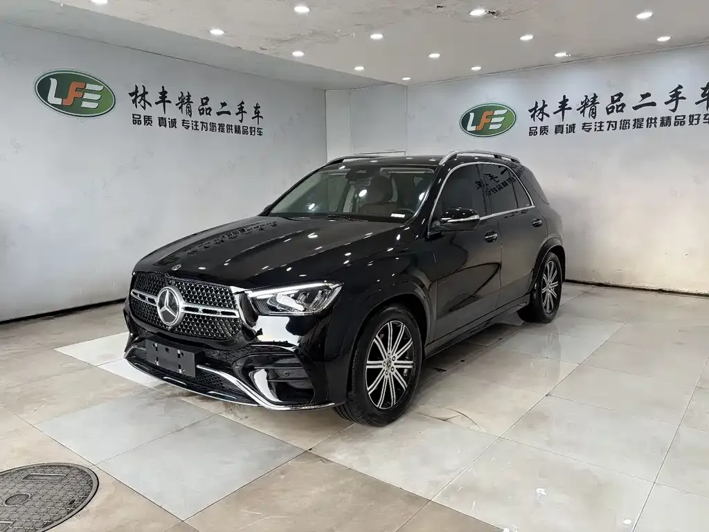 Mercedes-Benz GLE — фото 1