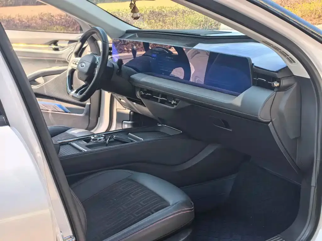 Ford Mondeo 2023 из CN, фото 9