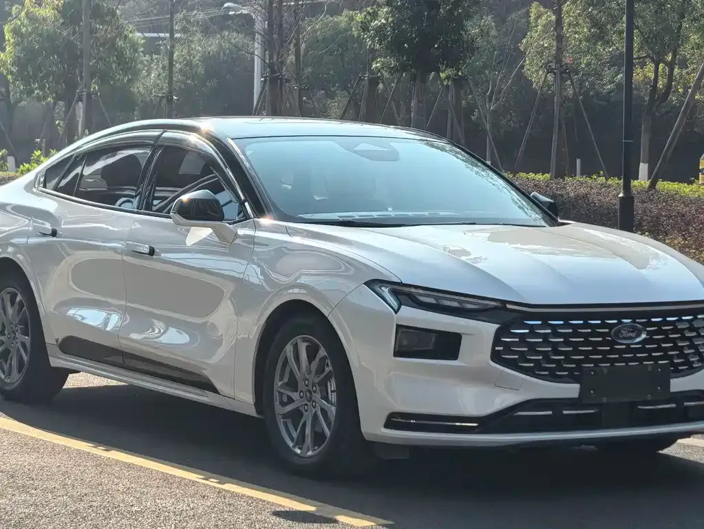Ford Mondeo 2023 из CN, фото 5