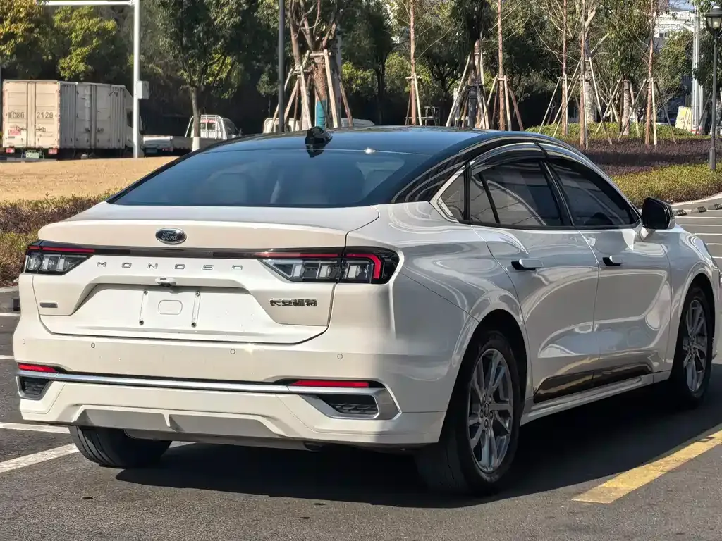 Ford Mondeo 2023 из CN, фото 7