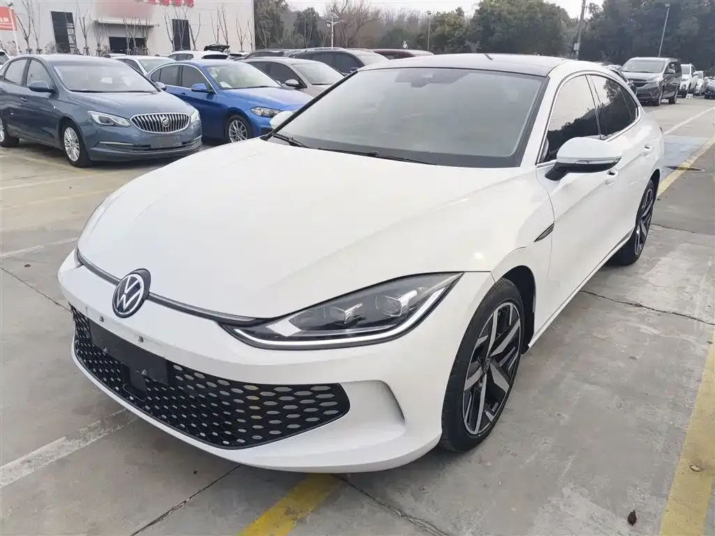 Volkswagen Lamando 2023 из CN, фото 1
