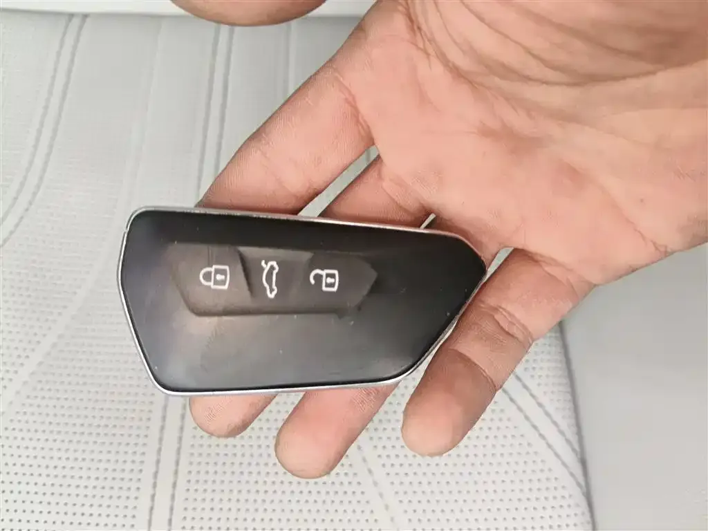 Volkswagen Lamando 2023 из CN, фото 3