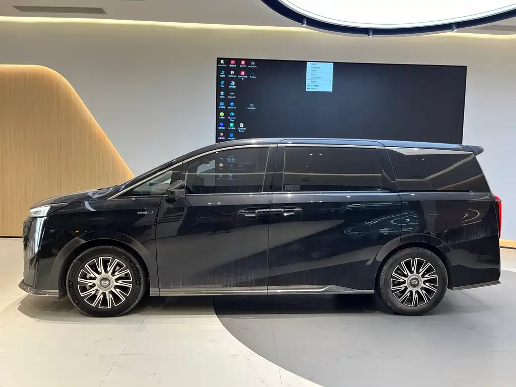 GAC Motor Trumpchi E9 — фото 2