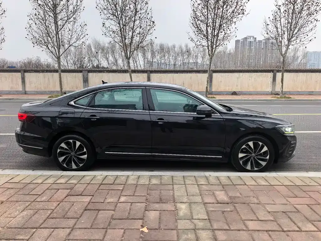 Volkswagen Passat 2021 из CN, фото 10