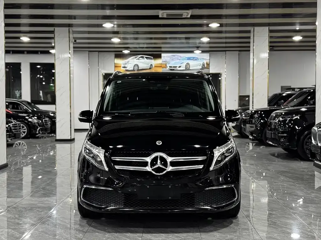Mercedes-Benz V-Class — фото 7