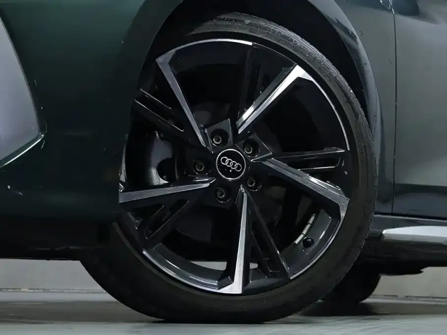 Audi A3 2024 из CN, фото 3