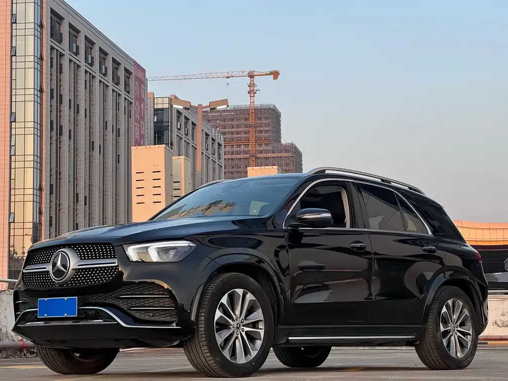 Mercedes-Benz GLE — фото 1