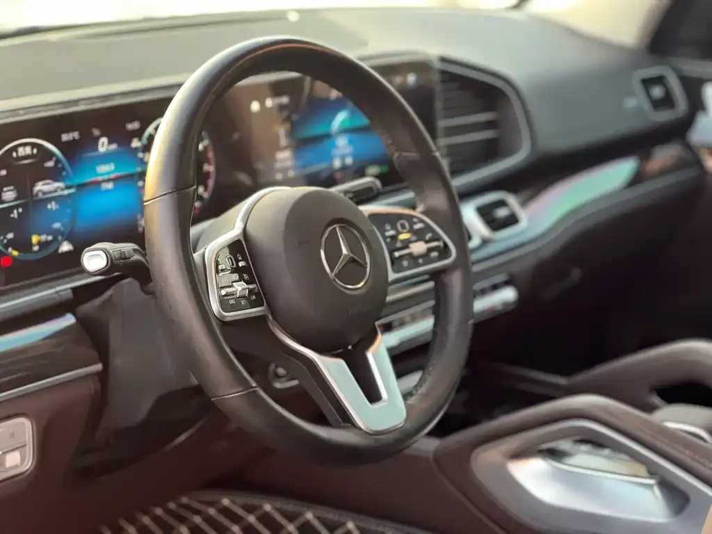 Mercedes-Benz GLE — фото 6