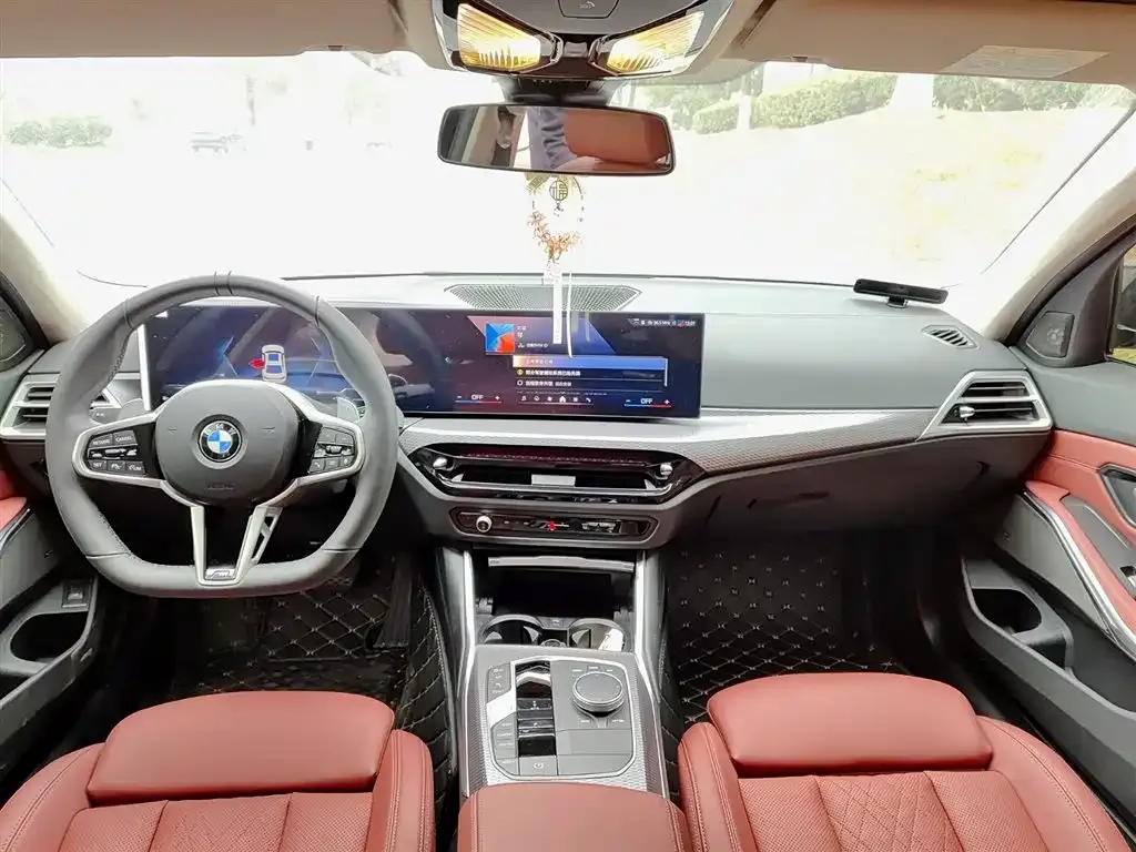 BMW 3 Series 2024 из CN, фото 10
