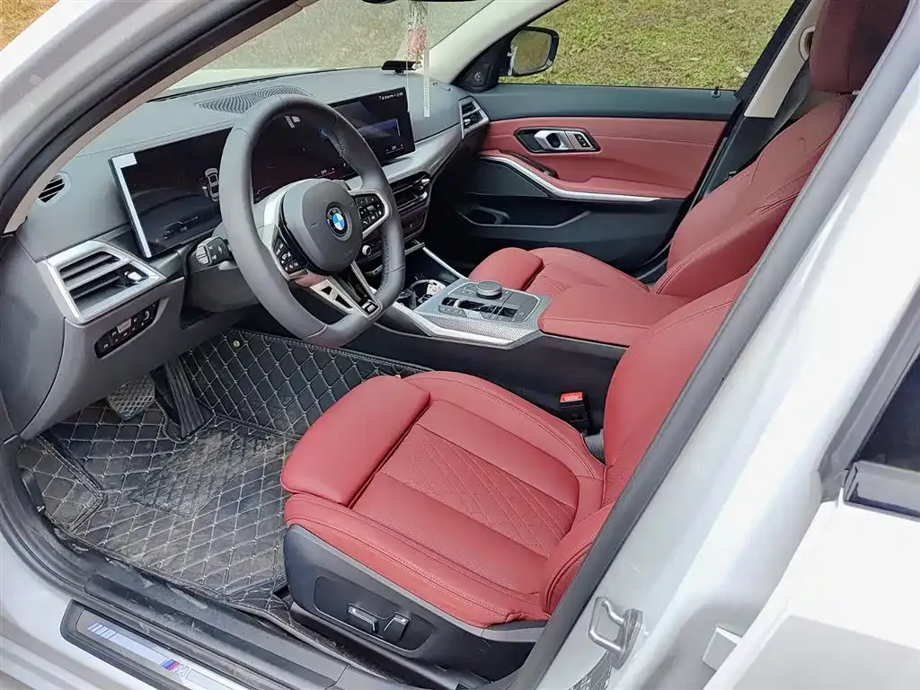 BMW 3 Series 2024 из CN, фото 6