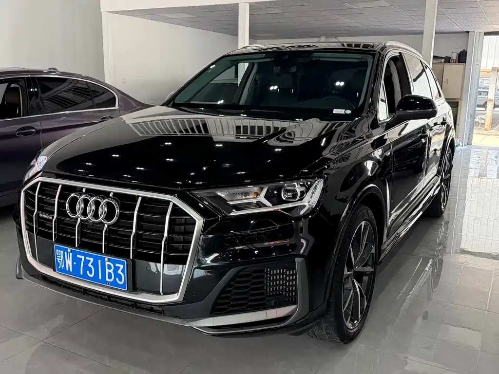 Audi Q7 2023 из CN, фото 1