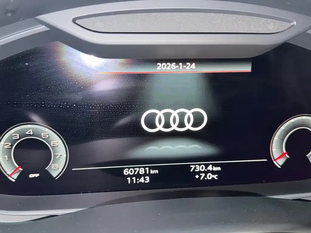 Audi Q7 2023 из CN, фото 3