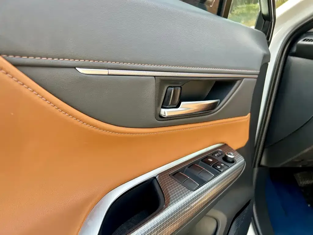 Toyota Venza 2022 из CN, фото 7