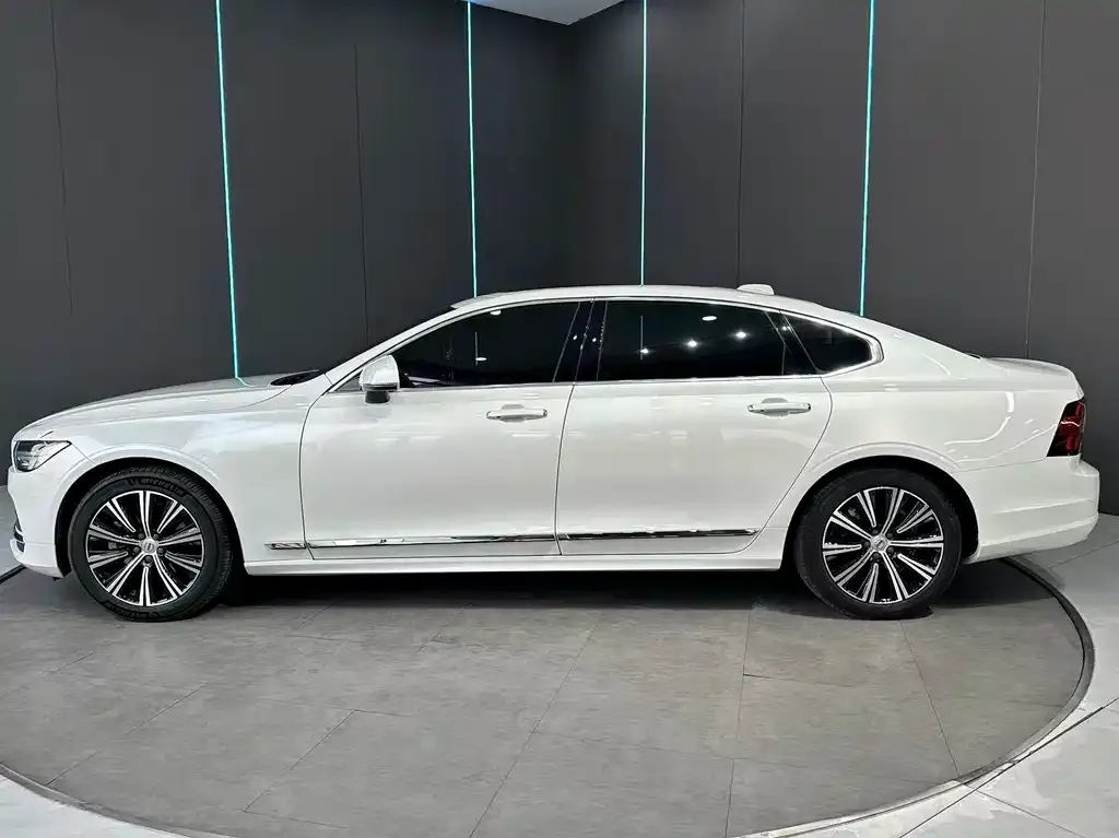 Volvo S90 — фото 6