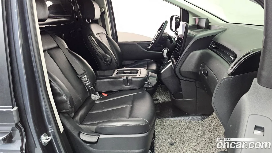 Hyundai Staria 2022 из KR, фото 9