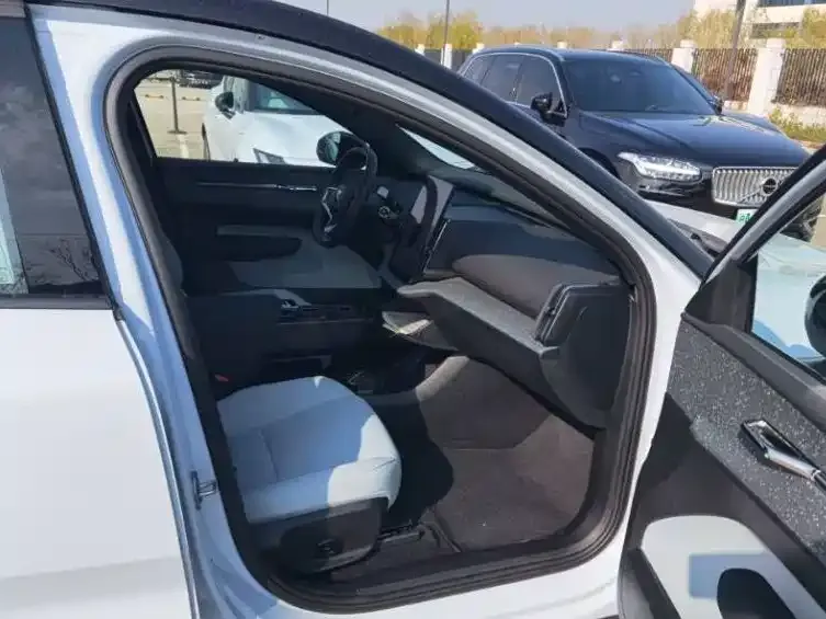 Volvo EX30 2024 из CN, фото 7