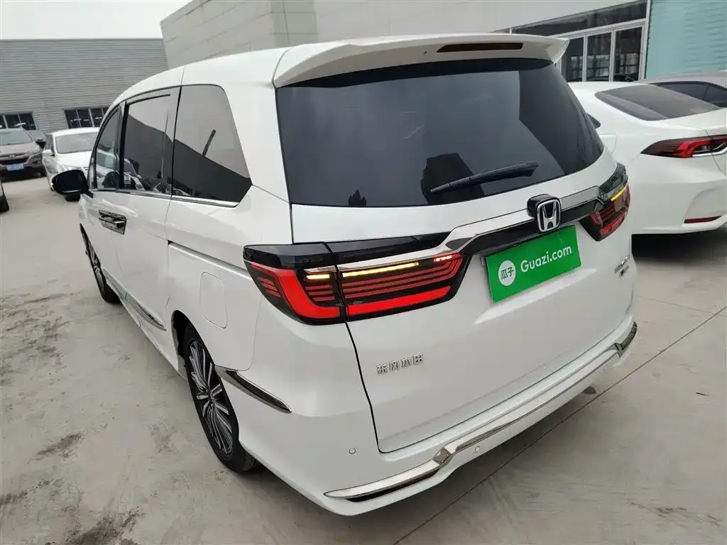 Honda Elysion 2023 из CN, фото 9