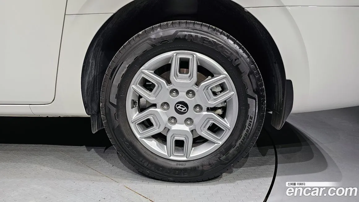 Hyundai Staria 2025 из KR, фото 5