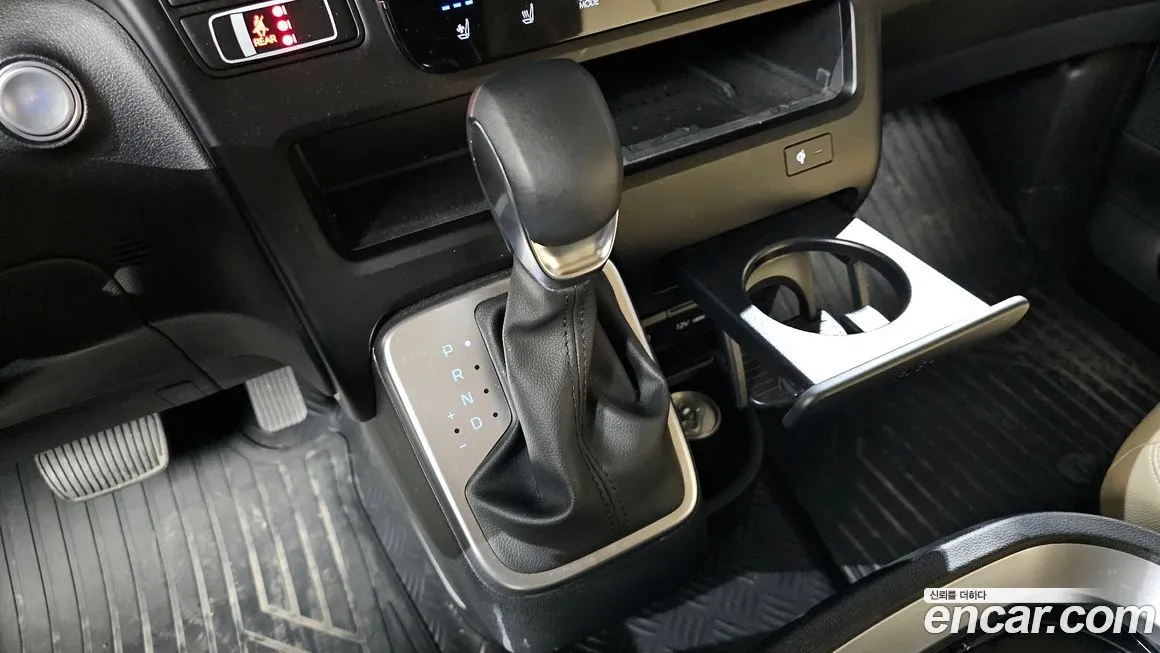 Hyundai Staria 2025 из KR, фото 8