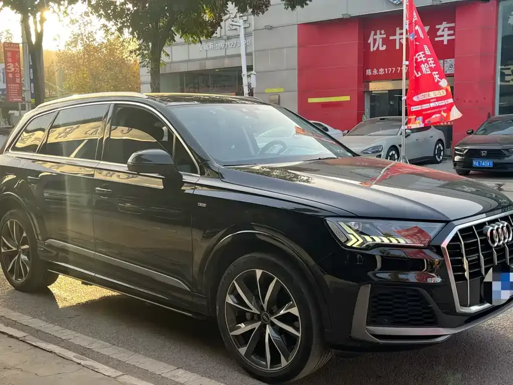 Audi Q7 — фото 4