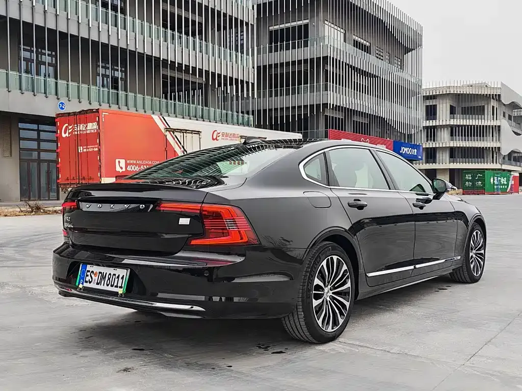 Volvo S90 PHEV — фото 9